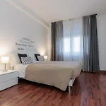 Hapton House Central 12